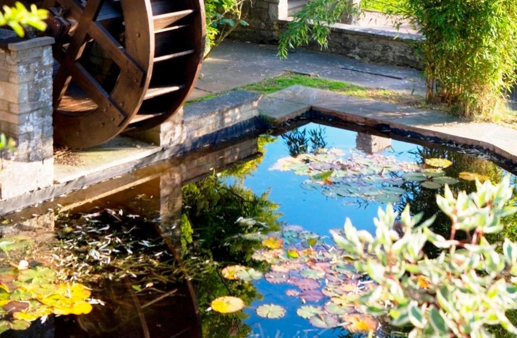The Frogmill Hotel Shipton  Экстерьер фото